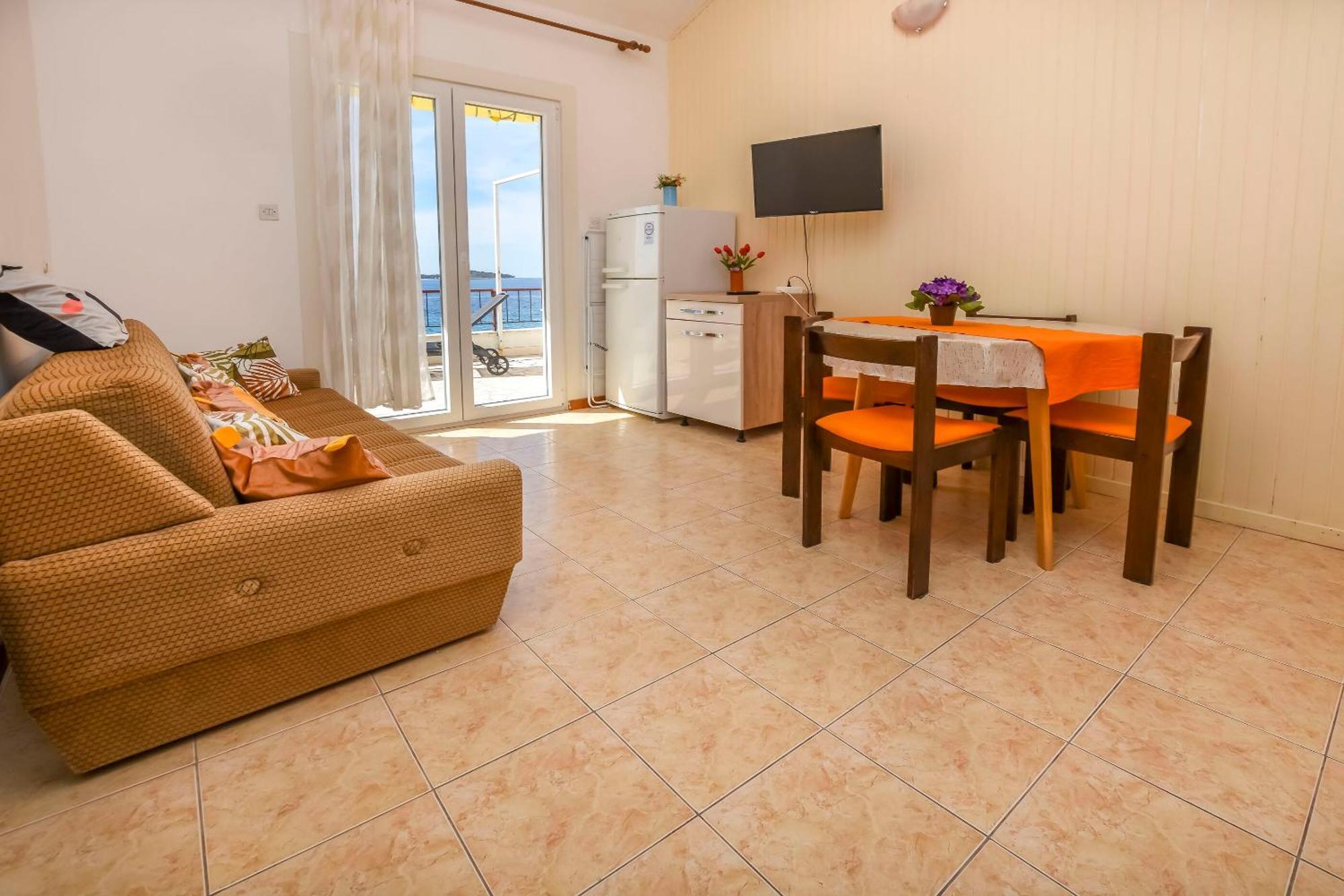 Apartments Zivana โรกอซนิซา ภายนอก รูปภาพ