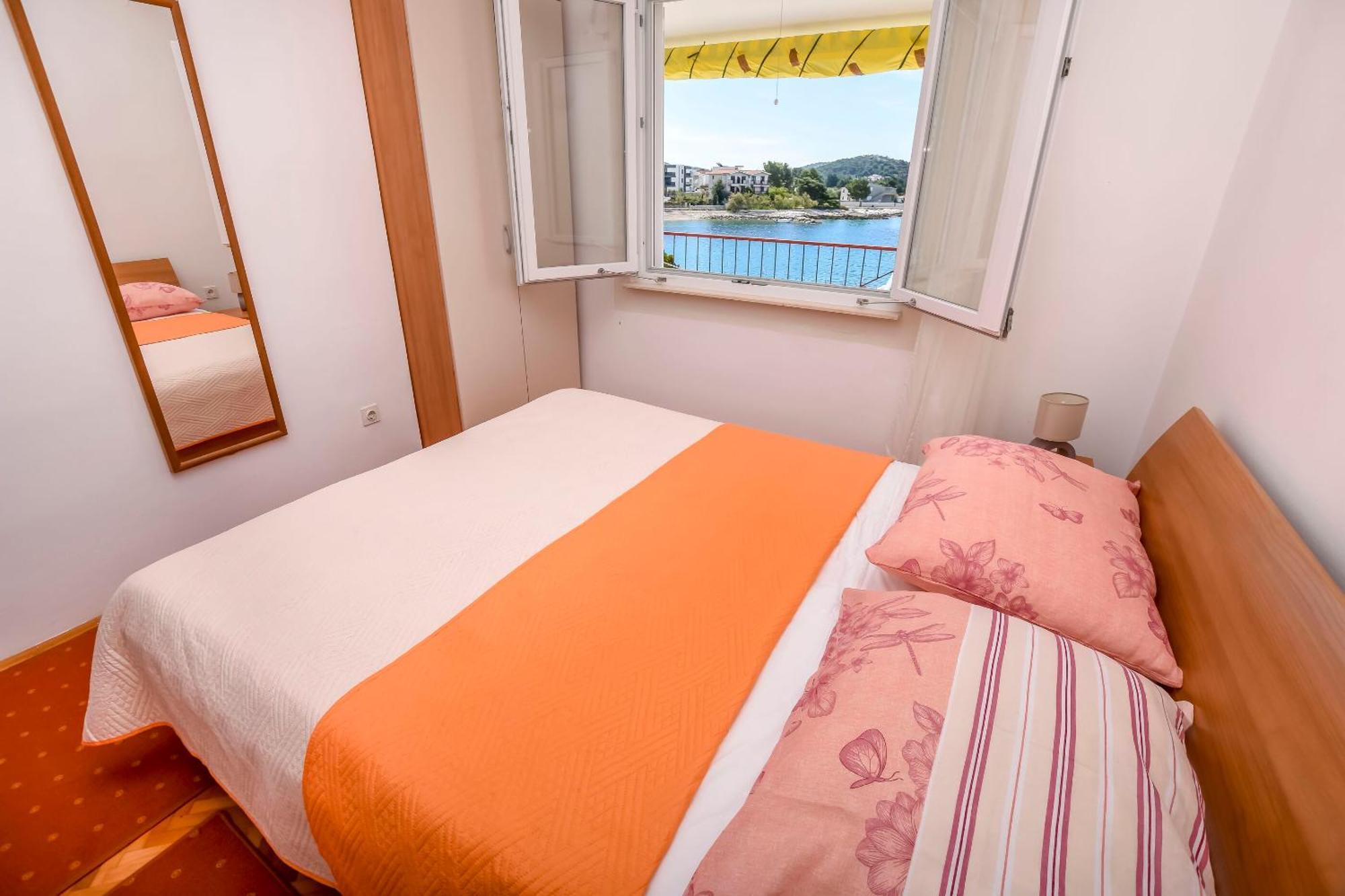 Apartments Zivana โรกอซนิซา ภายนอก รูปภาพ