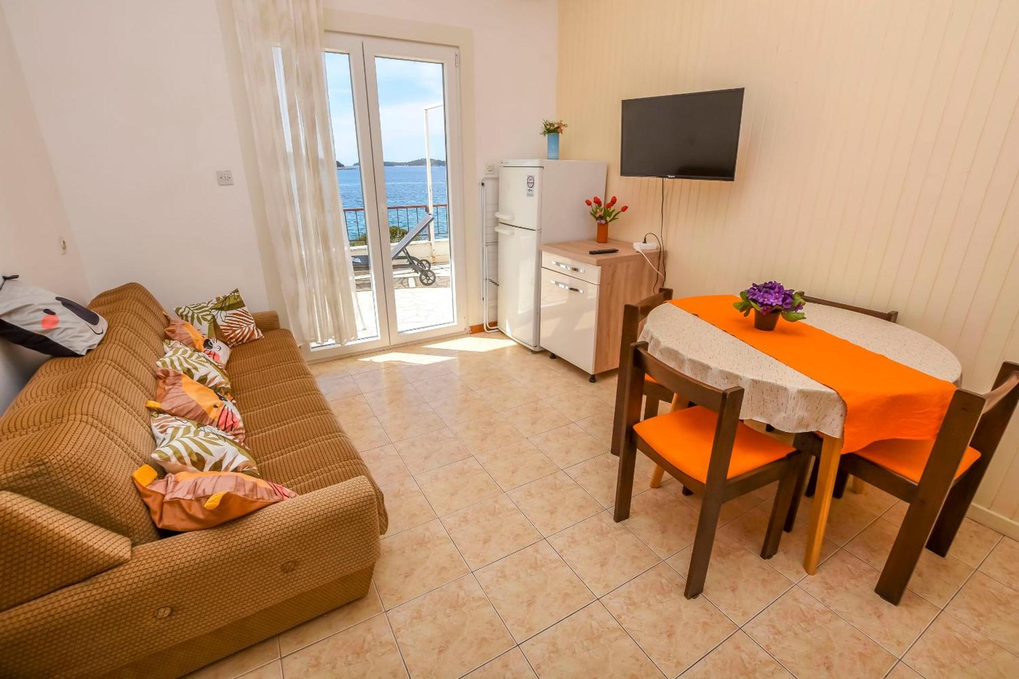 Apartments Zivana โรกอซนิซา ภายนอก รูปภาพ