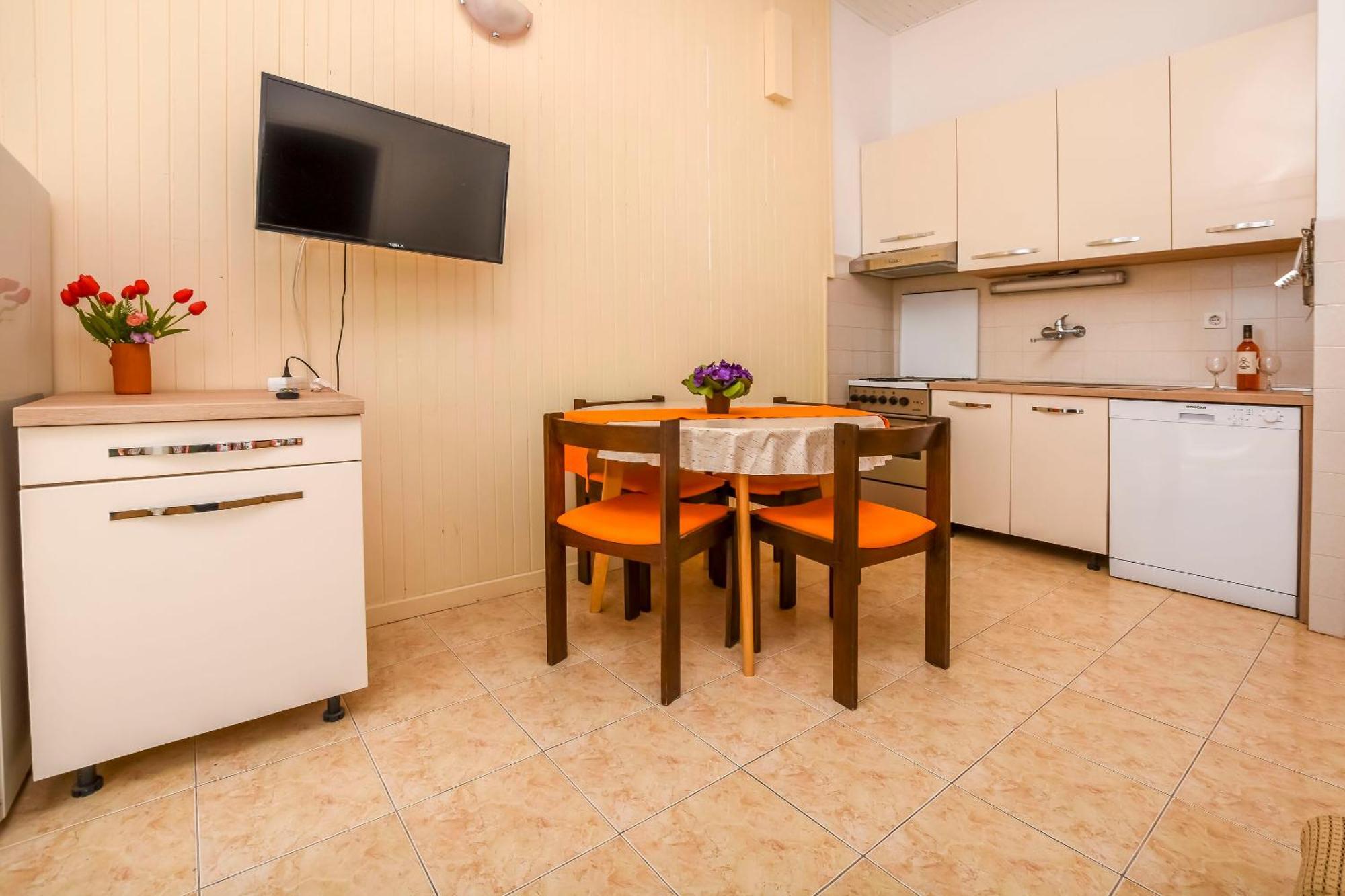 Apartments Zivana โรกอซนิซา ภายนอก รูปภาพ